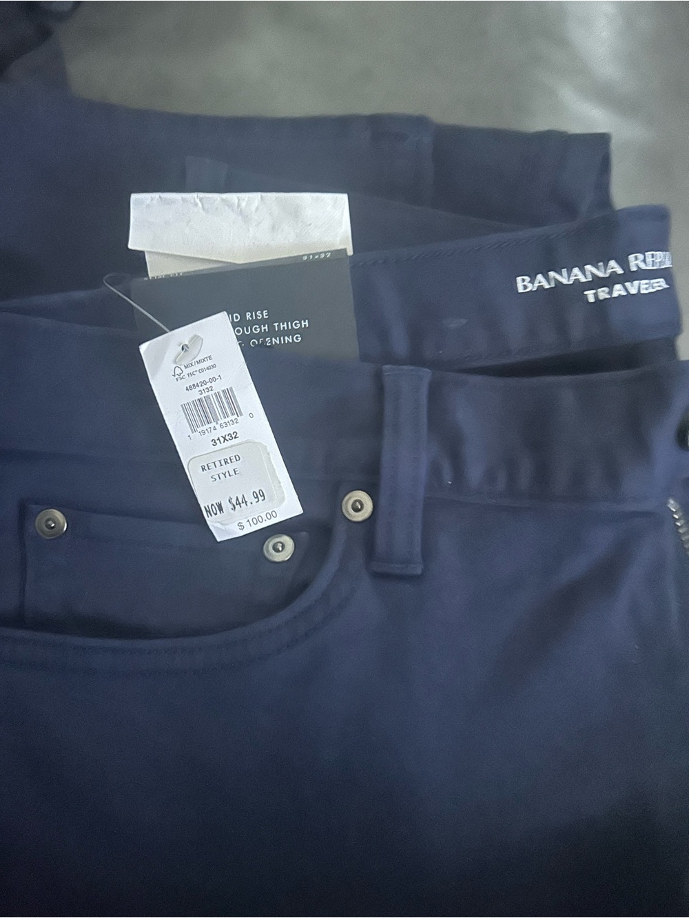 Banana Republic Traveler Pants in Navy